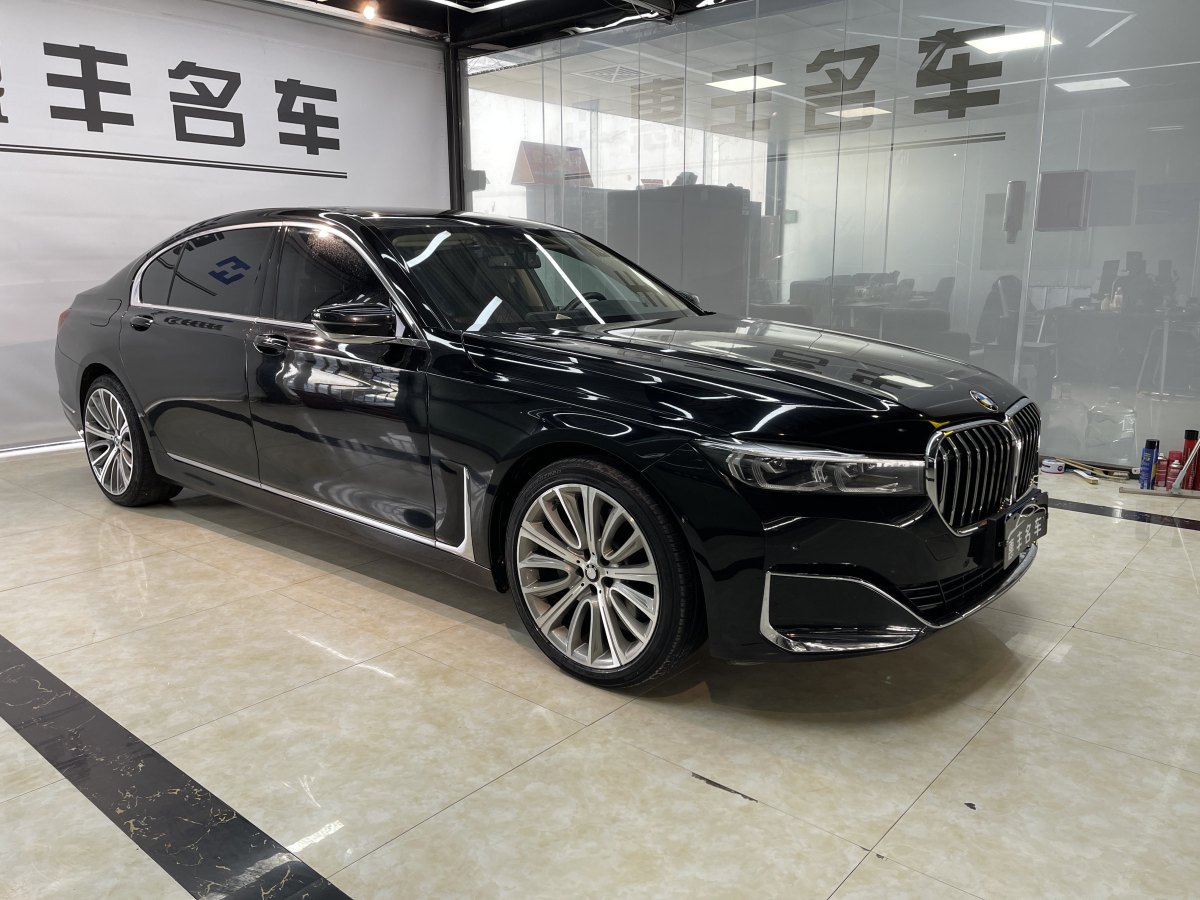 寶馬 寶馬7系  2023款 740Li 領(lǐng)先型 豪華套裝圖片