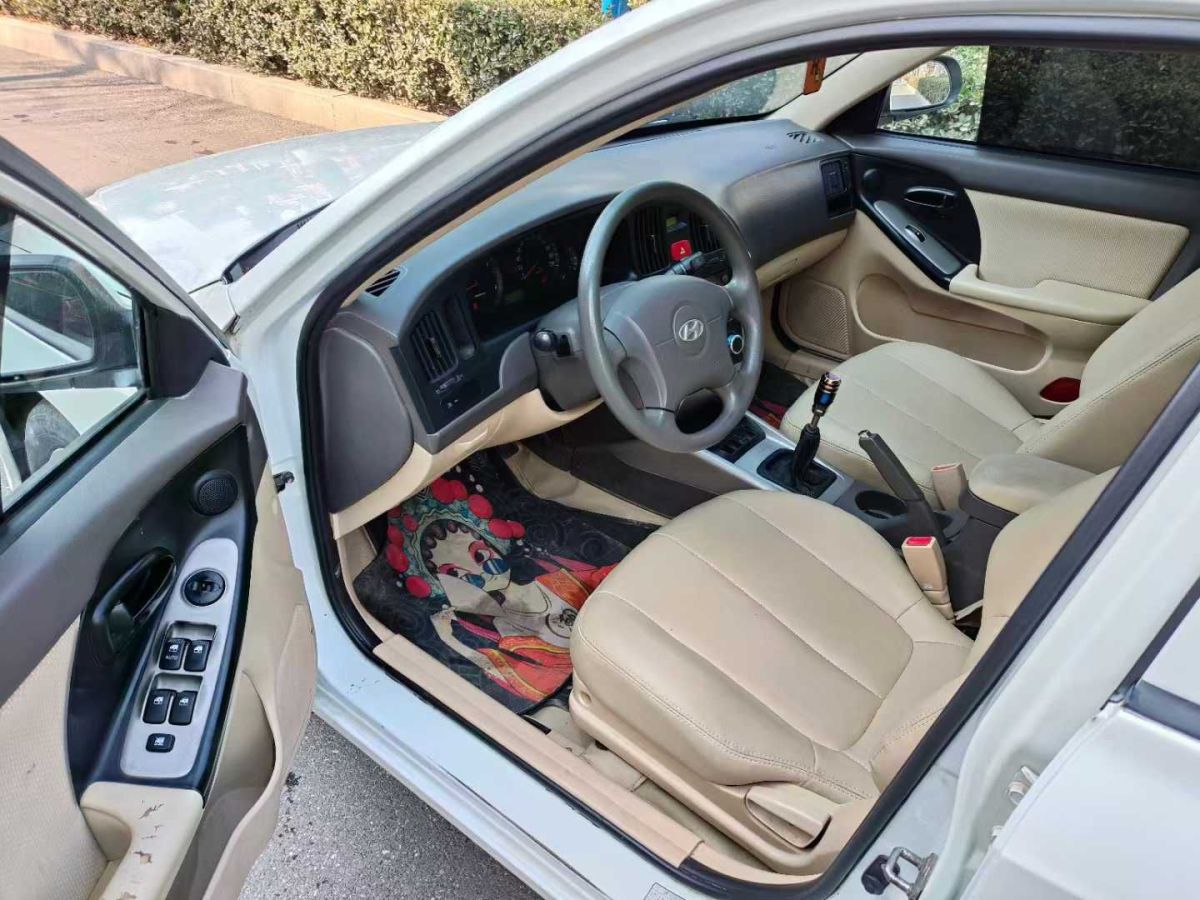 現(xiàn)代 伊蘭特  2011款 1.6L 手動舒適型圖片