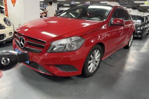 奔馳A級(jí) 奔馳 A 180 時(shí)尚型