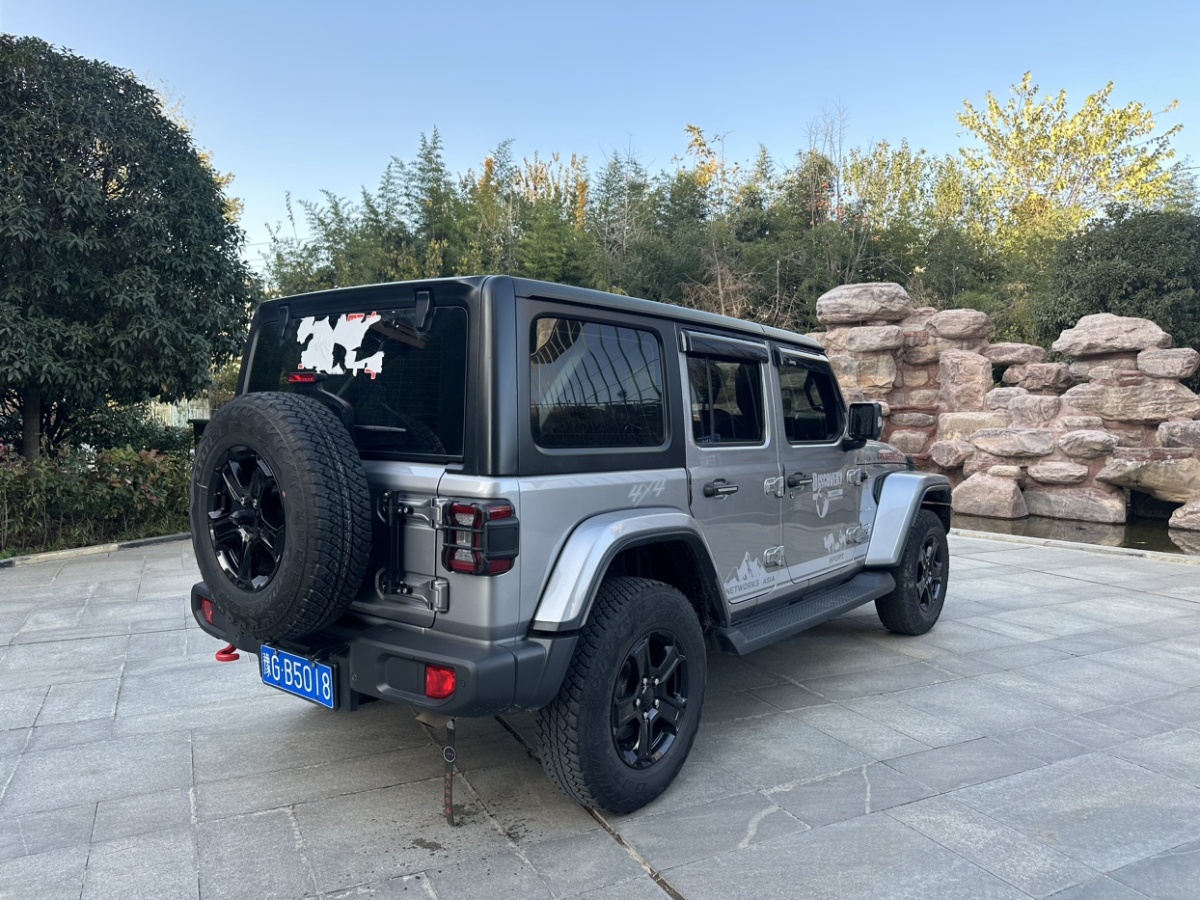 Jeep 牧馬人  2019款 2.0T Sahara 四門版 國VI圖片