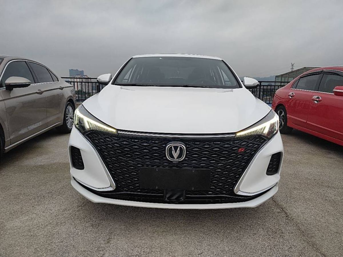 長(zhǎng)安 逸動(dòng)  2020款 PLUS 藍(lán)鯨NE 1.4T GDI DCT尊貴型圖片