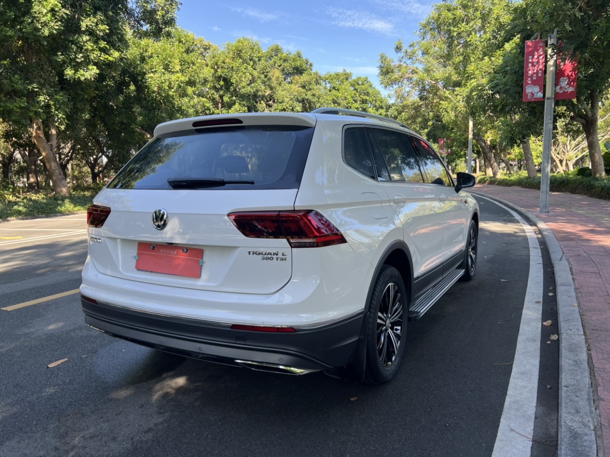 大眾 途觀L  2017款 380TSI 自動(dòng)四驅(qū)豪華版圖片