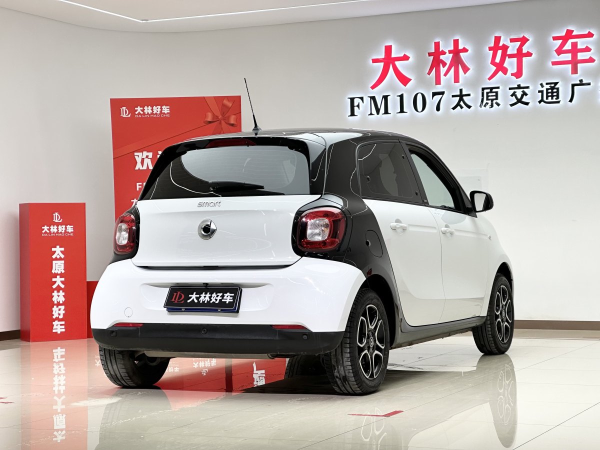 smart forfour  2018款 0.9T 66千瓦先鋒版圖片