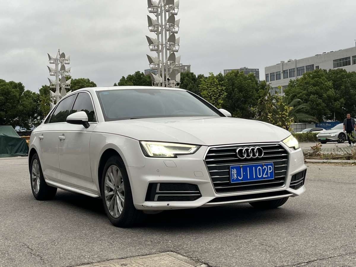 2019年05月奧迪 奧迪A4L  2019款 40 TFSI 進(jìn)取型 國V