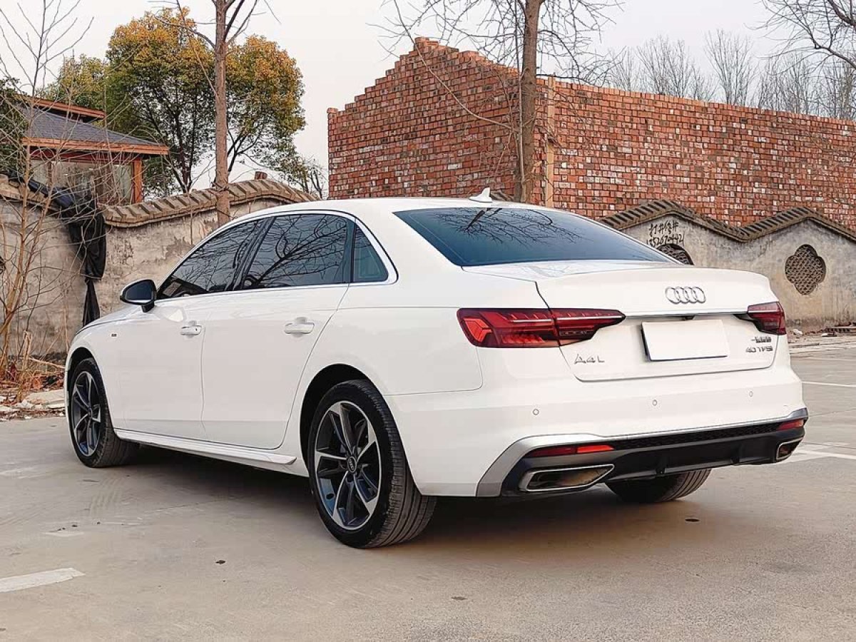 奧迪 奧迪A4L  2023款 40 TFSI 時(shí)尚動(dòng)感型圖片
