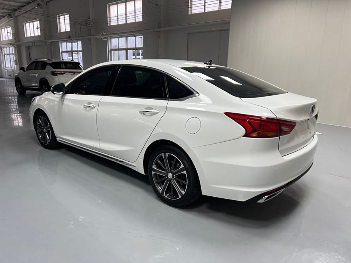 長(zhǎng)安 銳程CC  2022款 藍(lán)鯨版 1.5T DCT豪華型圖片