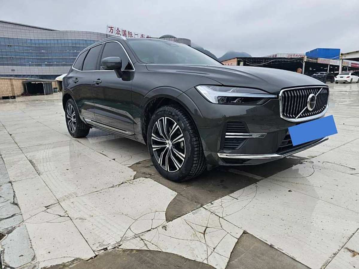 2021年8月沃爾沃 XC60  2022款 B5 四驅(qū)智遠(yuǎn)豪華版