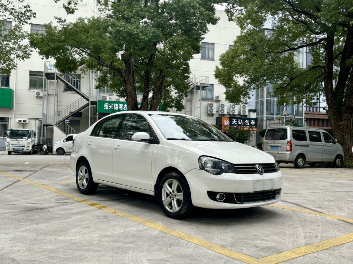 大眾 Polo  2011款 勁取 1.6L 自動實(shí)酷版圖片