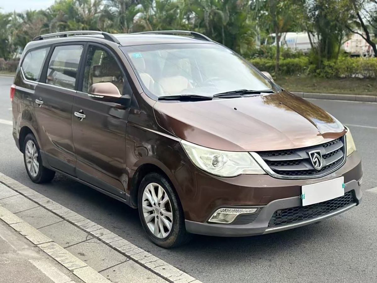 寶駿 730  2014款 1.5L 手動舒適型 7座圖片