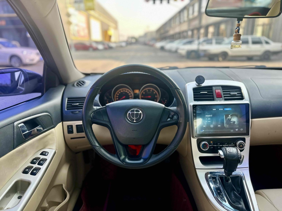 中華 H330  2013款 1.5L 自動豪華型圖片