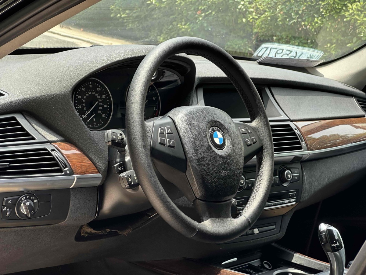 寶馬 寶馬X5  2011款 xDrive35i 領(lǐng)先型圖片