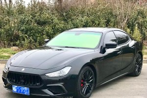 Ghibli 瑪莎拉蒂 3.0T 標(biāo)準(zhǔn)版