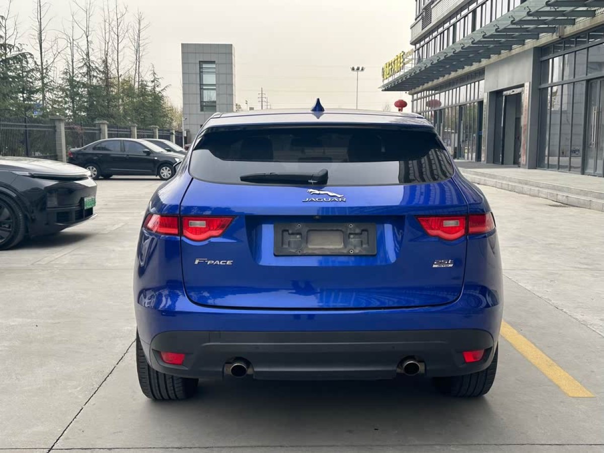 捷豹 F-PACE  2018款 改款 2.0T 四驅(qū)R-Sport運(yùn)動(dòng)版圖片