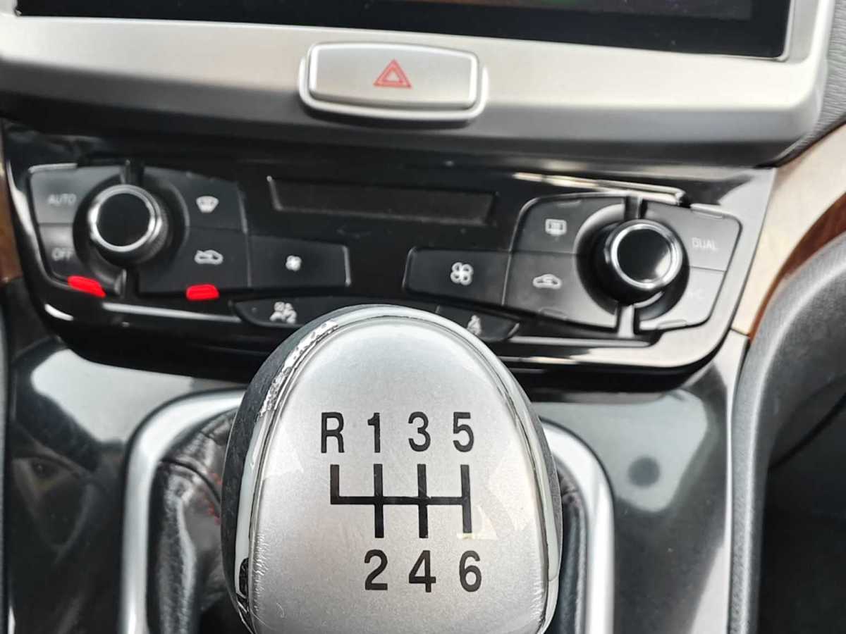 哈弗 H6  2014款 運動版 1.5T 手動兩驅精英型圖片