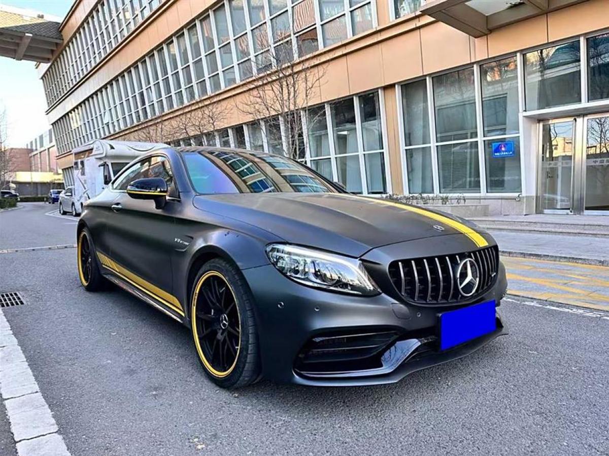 奔馳 奔馳C級AMG  2021款 AMG C 63 轎跑車 暗夜特別版圖片