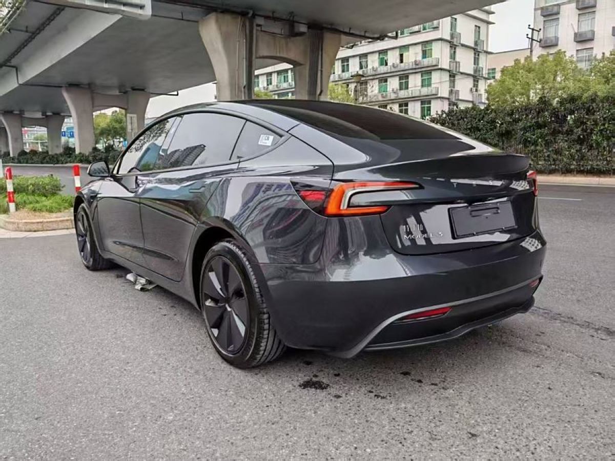 特斯拉 Model Y  2023款 后輪驅(qū)動版圖片