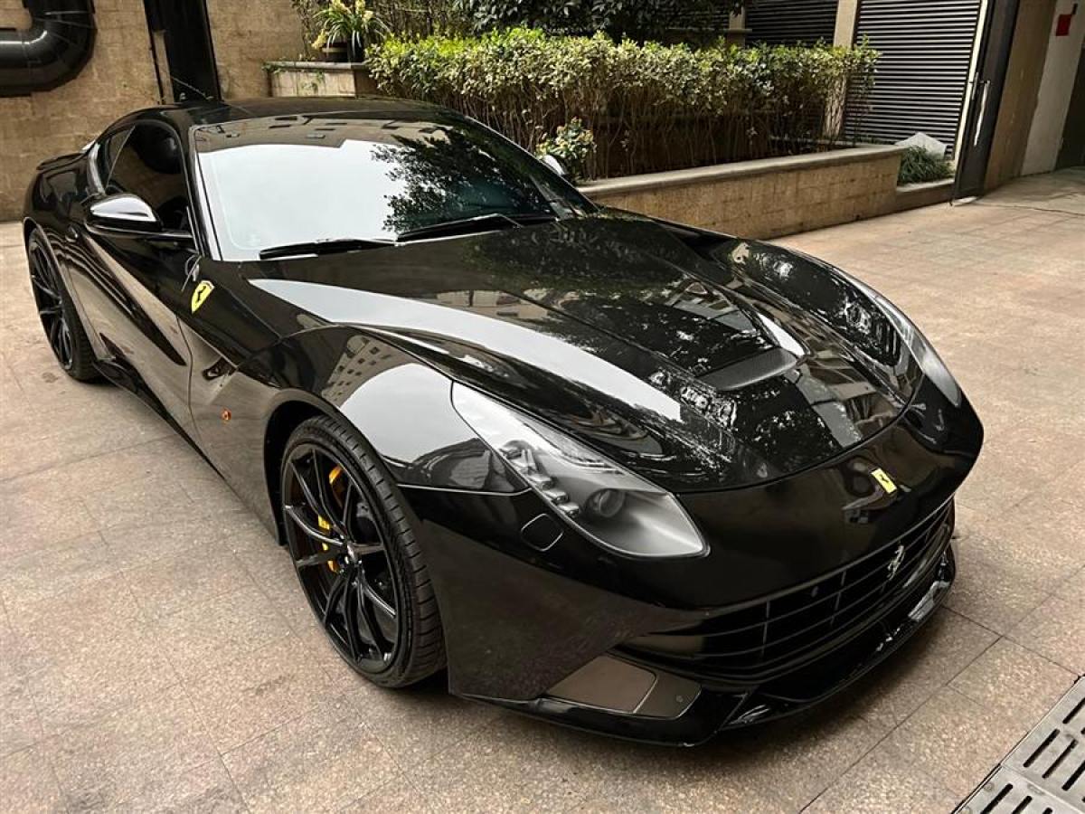 法拉利 F12berlinetta  2013款 6.3L 標(biāo)準(zhǔn)型圖片