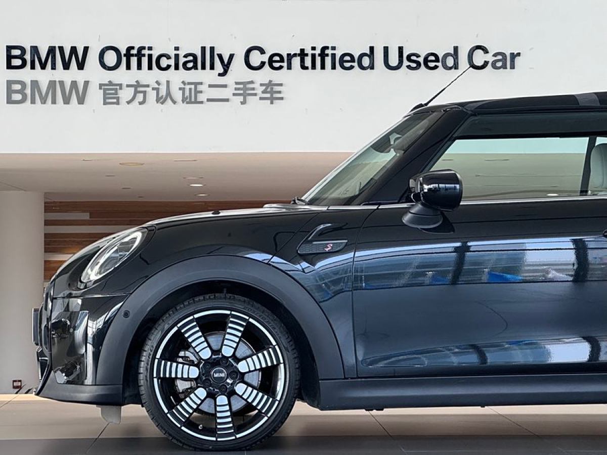 MINI MINI  2022款 2.0T COOPER S CABRIO 藝術(shù)家圖片