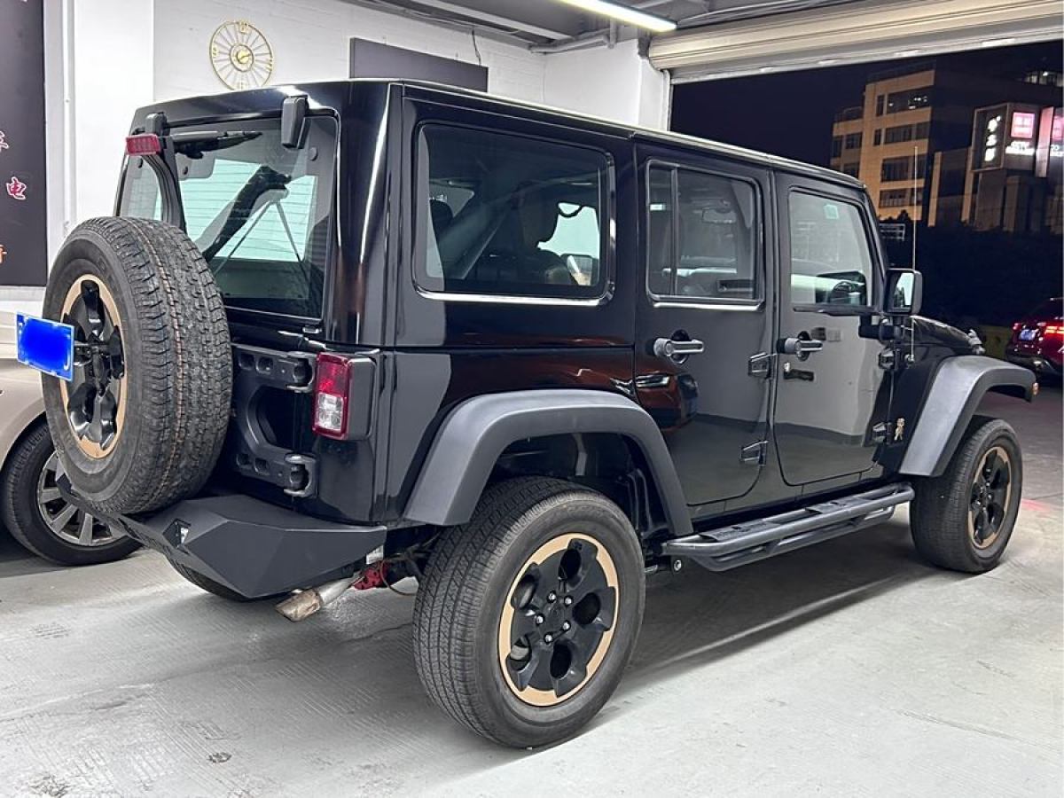 Jeep 牧馬人  2014款 3.6L 龍騰典藏版圖片