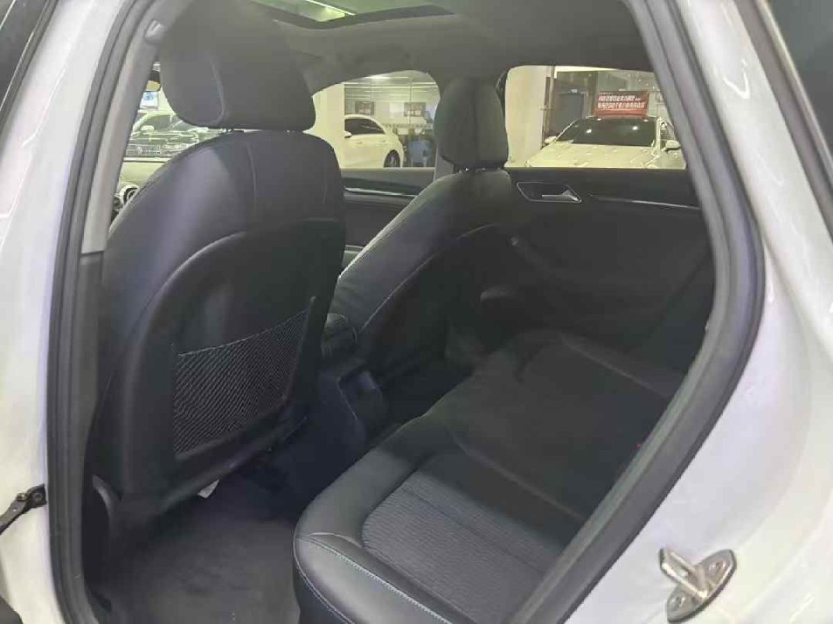奧迪 奧迪A3  2020款 Limousine 35 TFSI 進(jìn)取型圖片