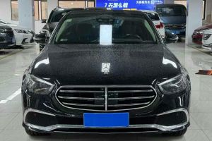 奔驰E级 奔驰 E 300 L 豪华型