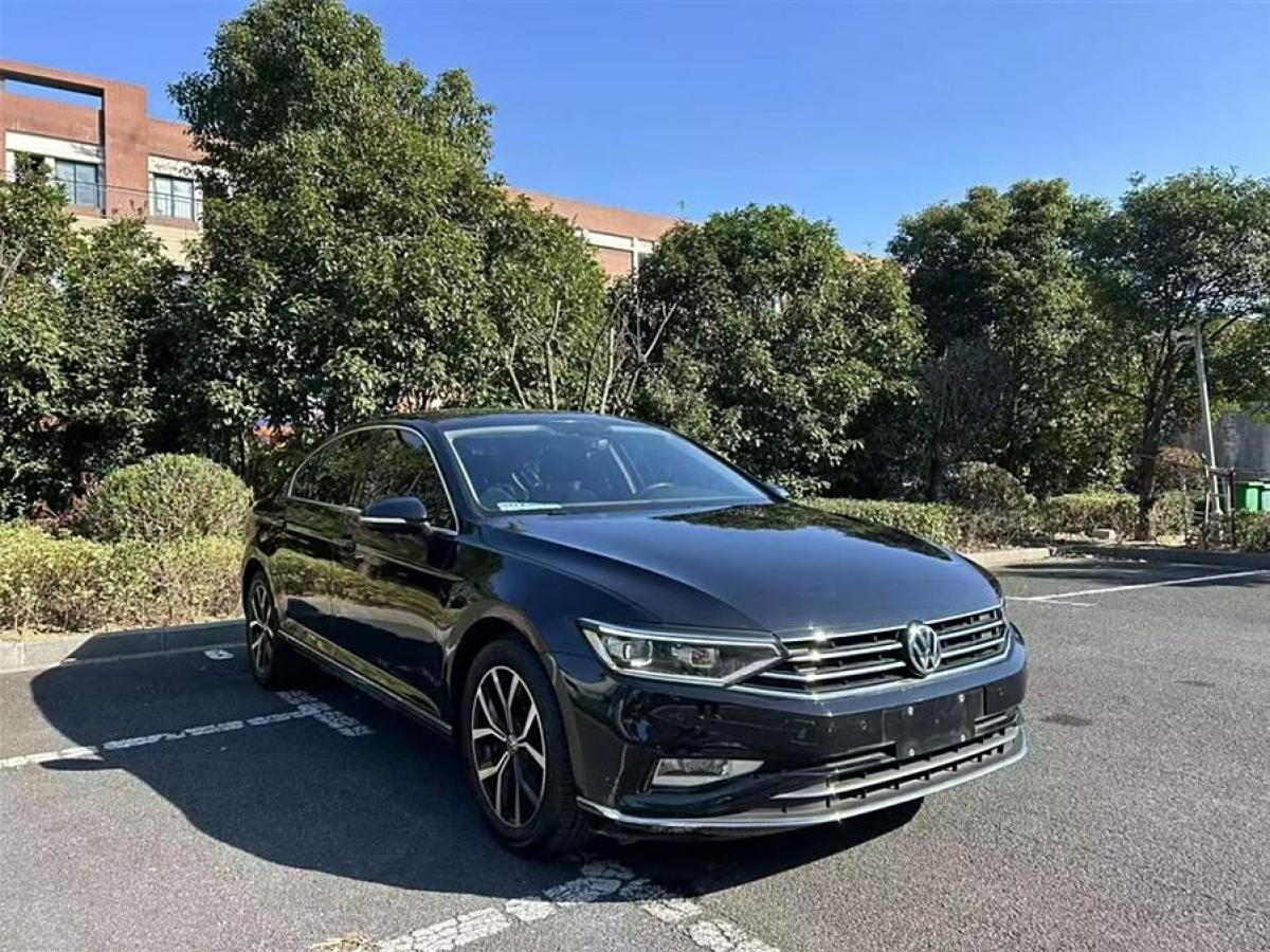 大眾 邁騰  2020款 330TSI DSG 領(lǐng)先型圖片