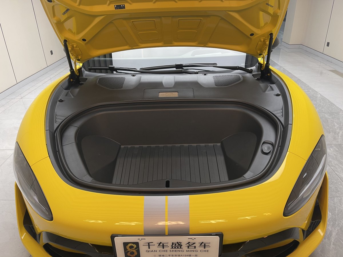 小米 小米SU7  2024款 700km 后驅(qū)標(biāo)準(zhǔn)創(chuàng)始版圖片