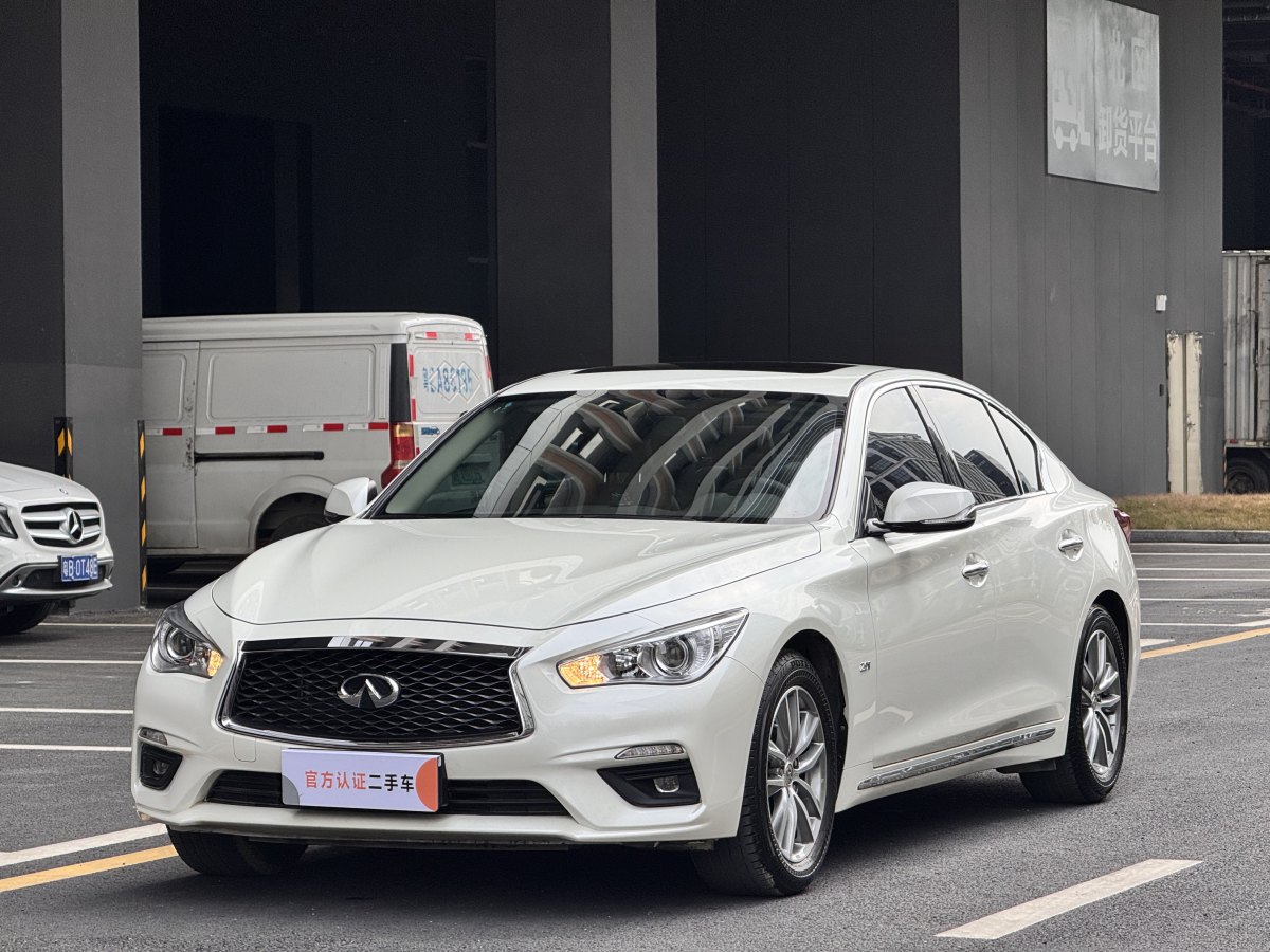 英菲尼迪 Q50L  2021款 2.0T 舒適版圖片