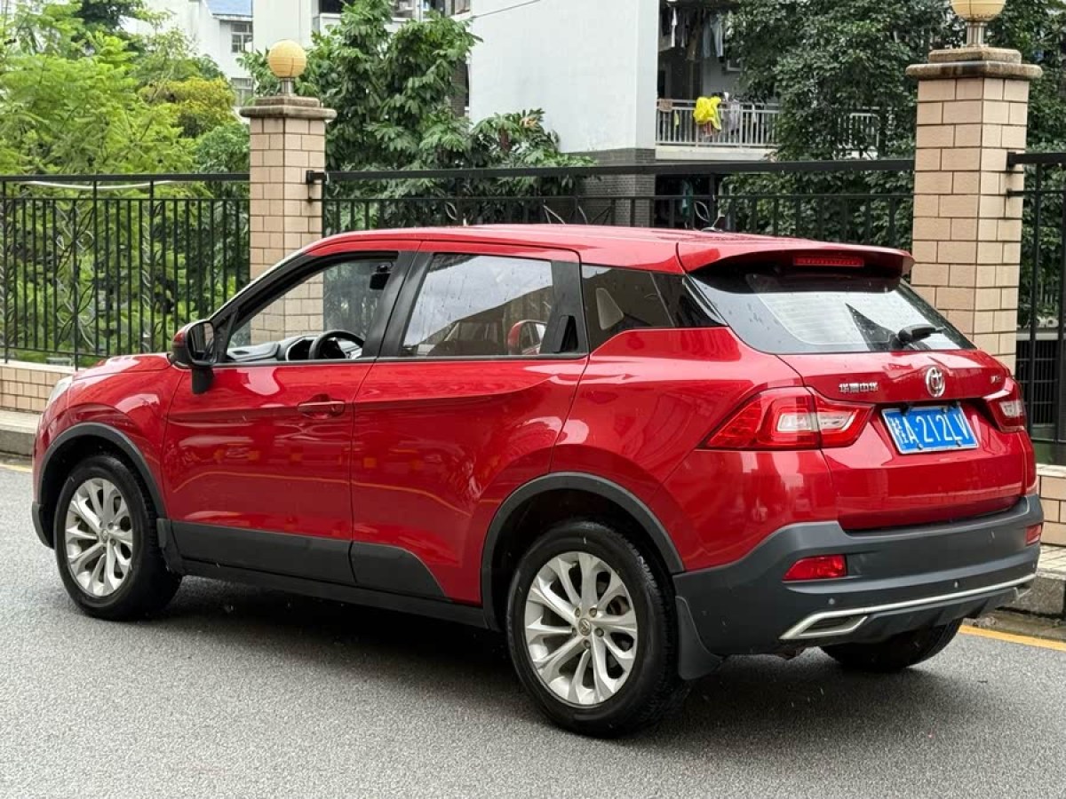 中華 V3  2017款 1.5L 手動(dòng)舒適型圖片