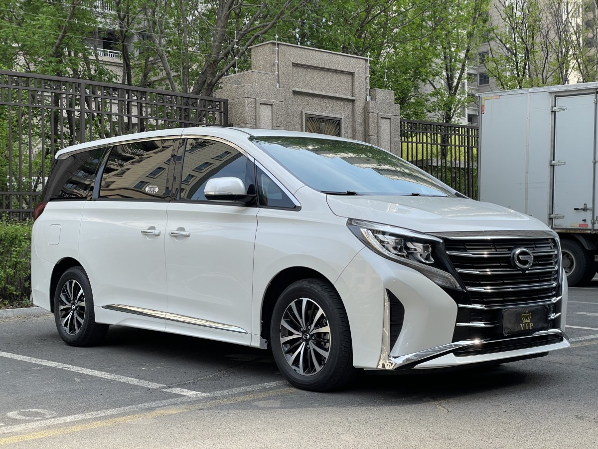 廣汽傳祺 M8  2024款 領(lǐng)秀系列 390T 豪華版圖片