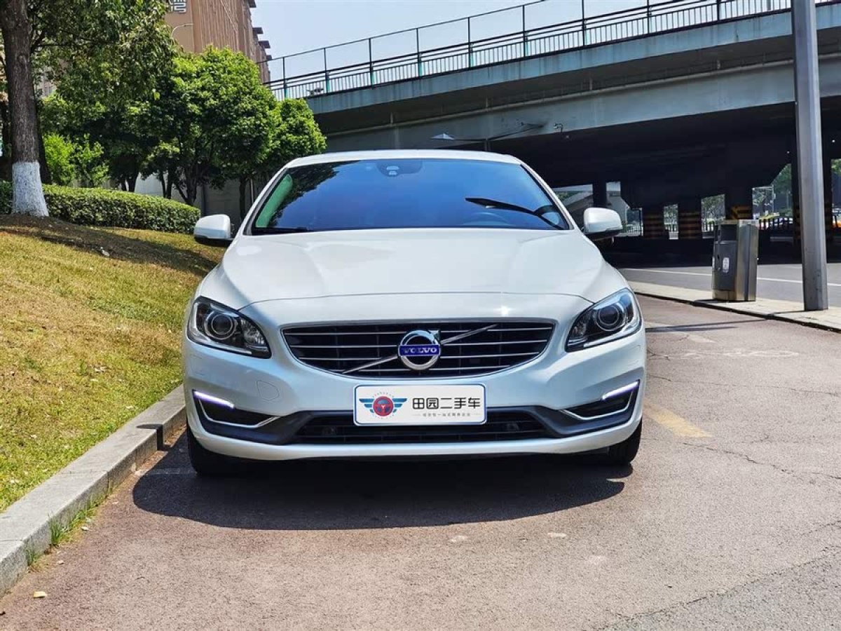 沃爾沃 S60  2016款 S60L 2.0T T5 智馭版圖片