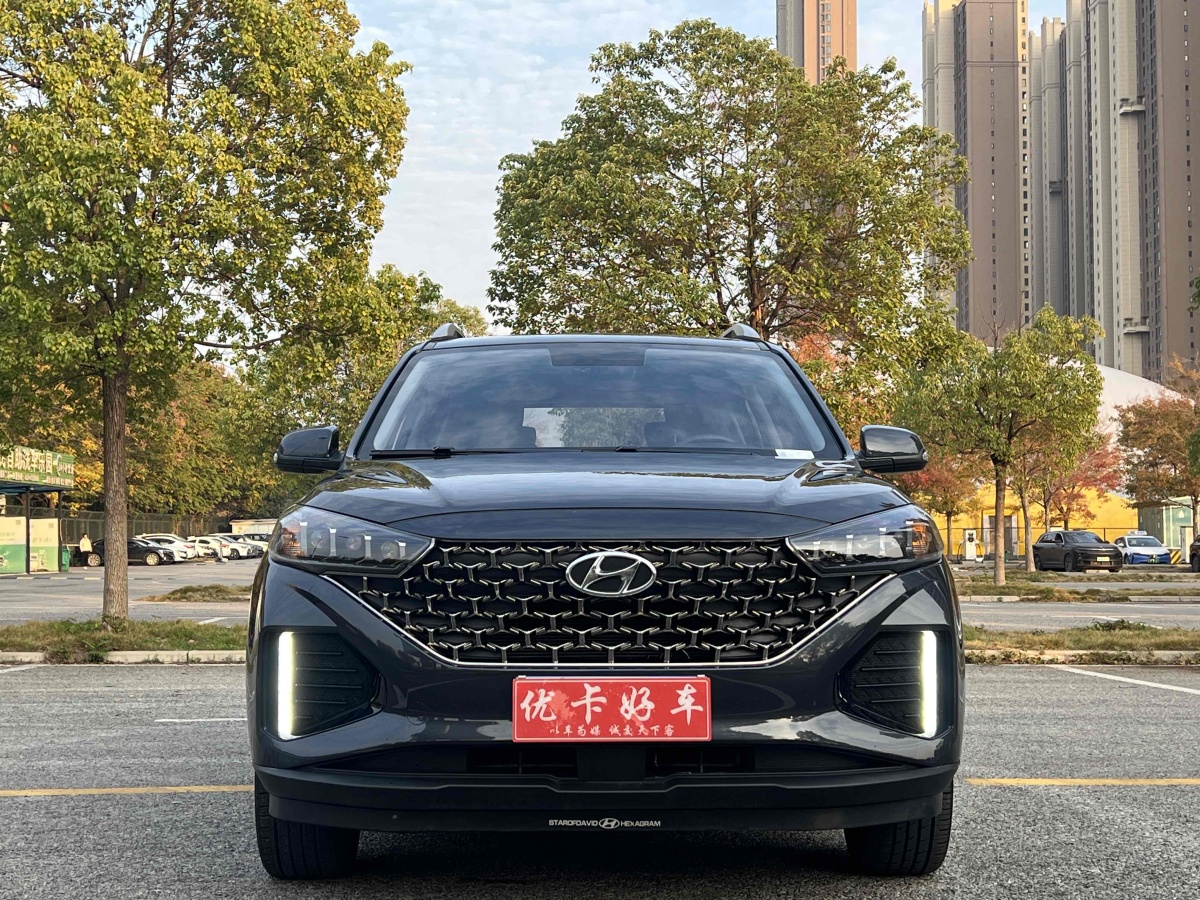 現(xiàn)代 ix35  2021款 2.0L 自動(dòng)兩驅(qū)領(lǐng)先版GLS圖片