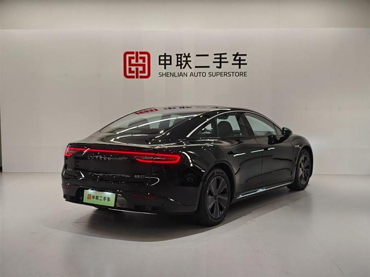 智界汽車 智界S7  2024款 Max 后驅(qū)長(zhǎng)航智駕版圖片