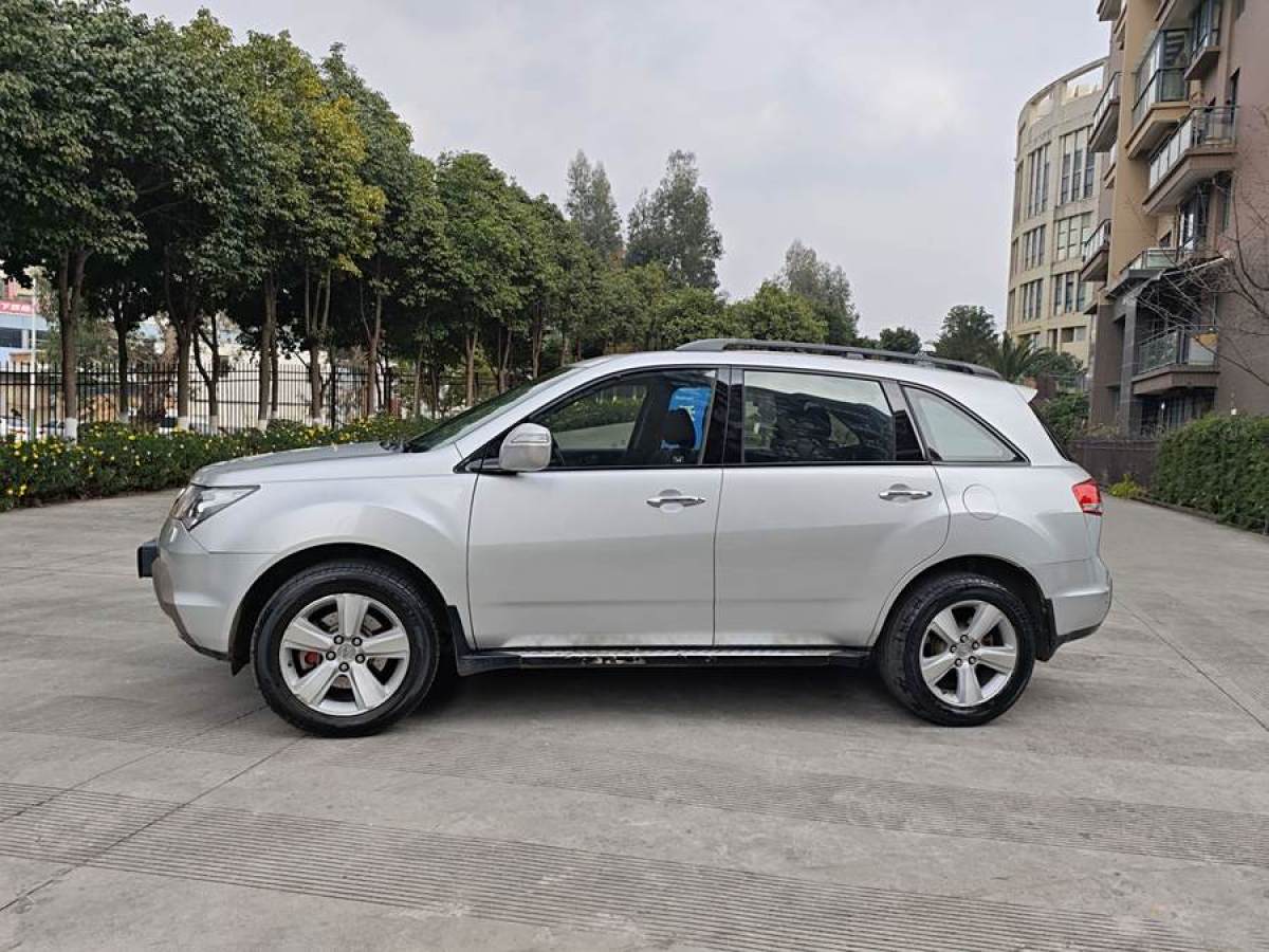 謳歌 MDX  2010款 3.7 標(biāo)準(zhǔn)豪華運(yùn)動版圖片