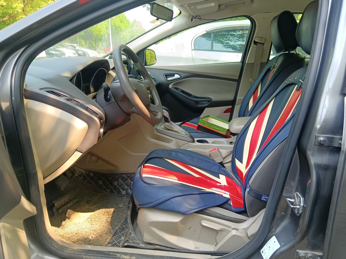 福特 福克斯  2012款 三廂 1.6L 自動舒適型圖片