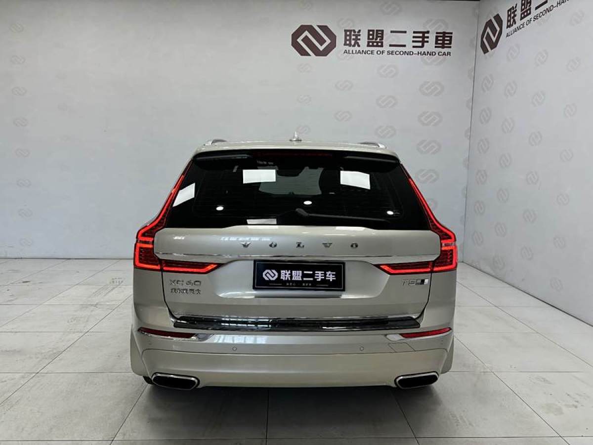 沃爾沃 XC60  2020款 T5 四驅(qū)智遠(yuǎn)豪華版圖片