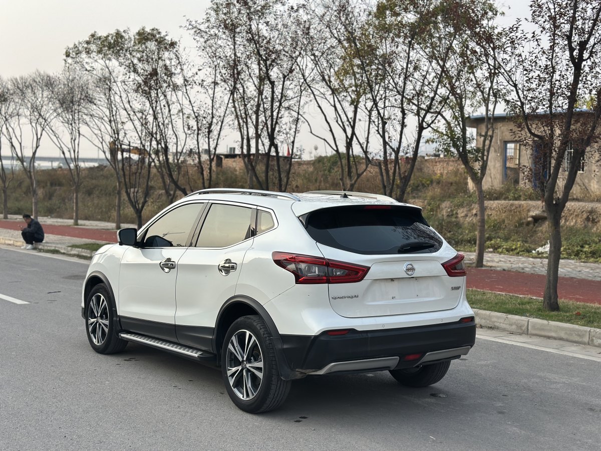 日產(chǎn) 逍客  2022款 2.0L CVT XV Prem.豪華版圖片