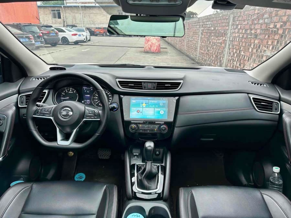 日產(chǎn) 逍客  2019款  2.0L CVT豪華版圖片