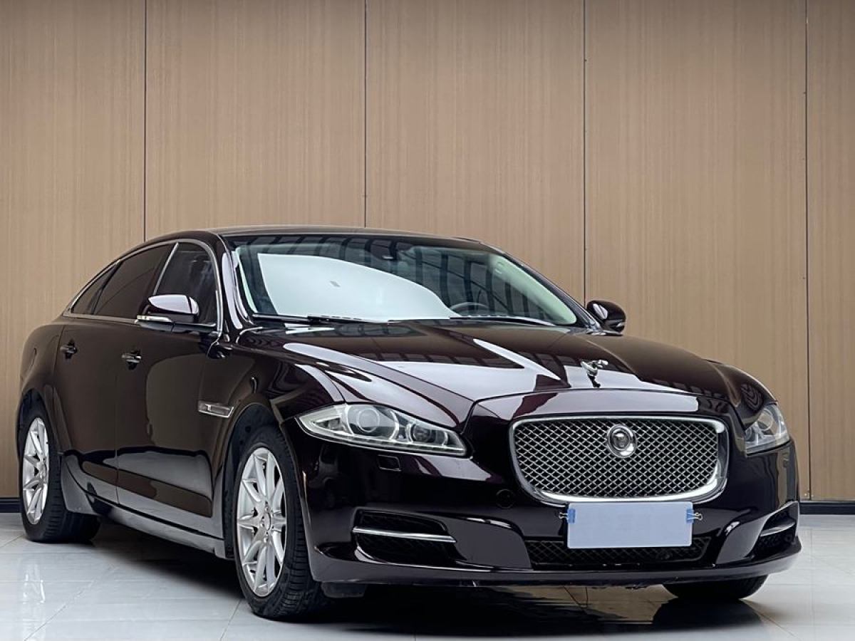 捷豹 XJ  2013款 XJL 2.0T 全景商務(wù)版圖片