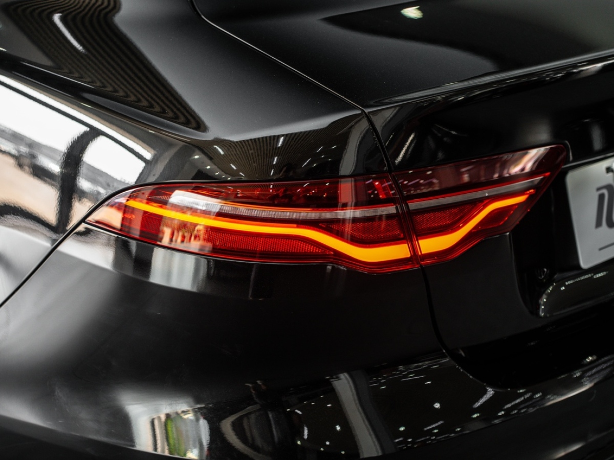 捷豹 XEL  2024款 2.0T 250PS R-DYNAMIC S進取運動版圖片