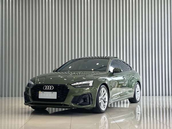 奥迪 奥迪A5  2022款 Sportback 40 TFSI 时尚致雅型