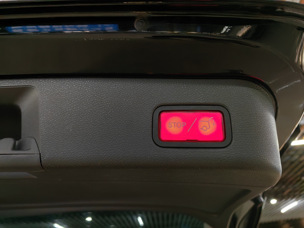 2014年4月奔驰 奔驰M级  2014款 ML 320 4MATIC