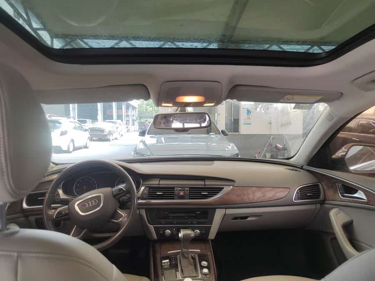 奧迪 奧迪A6L  2014款 TFSI 標(biāo)準(zhǔn)型圖片