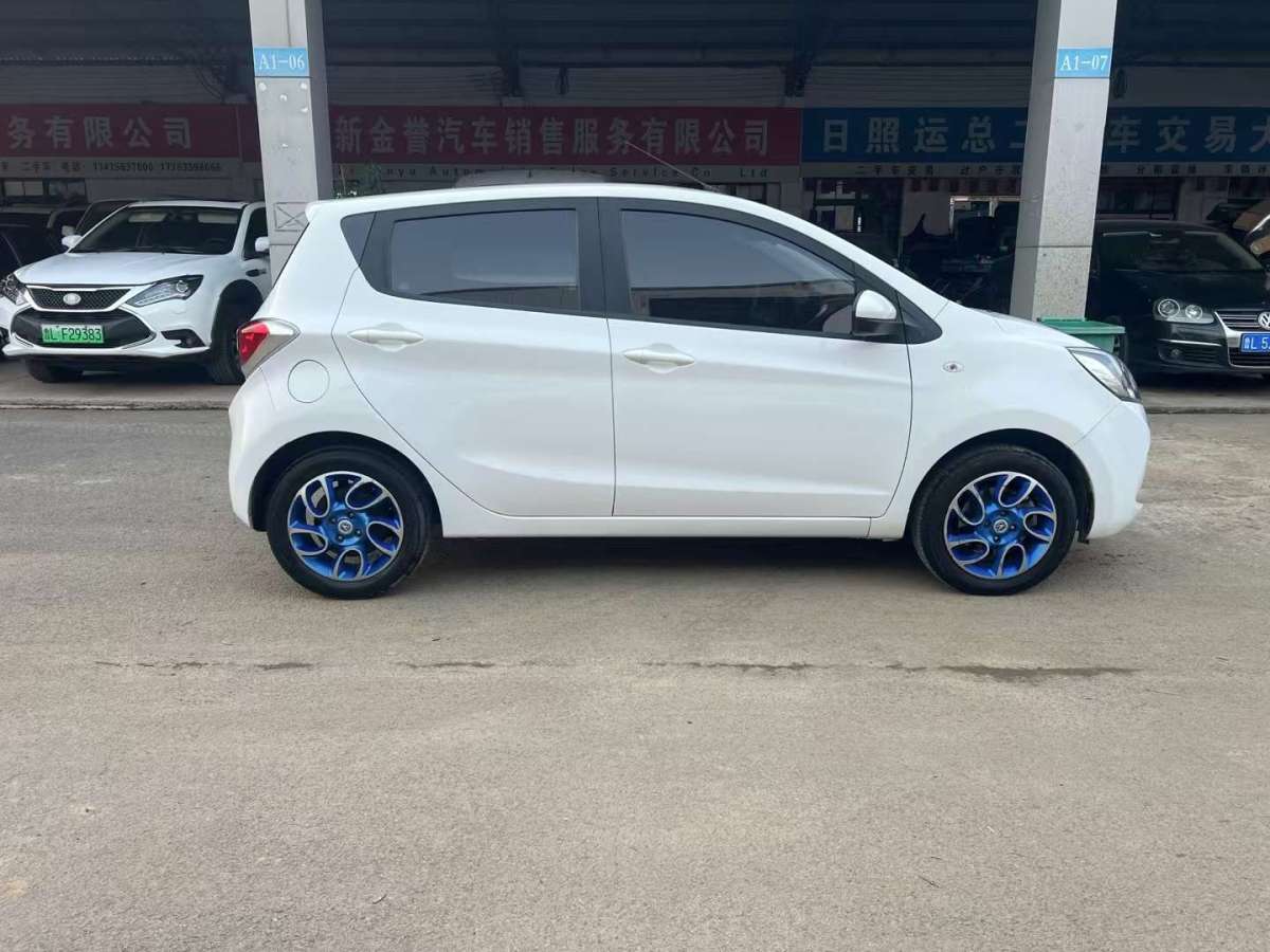 長(zhǎng)安 奔奔EV  2019款 EV360 時(shí)尚型圖片