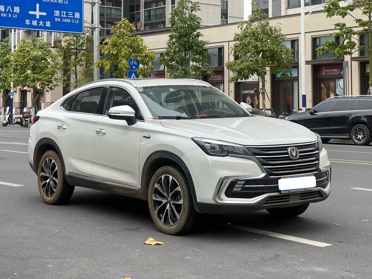 長(zhǎng)安 CS85 COUPE  2019款  1.5T 動(dòng)版 國(guó)VI圖片