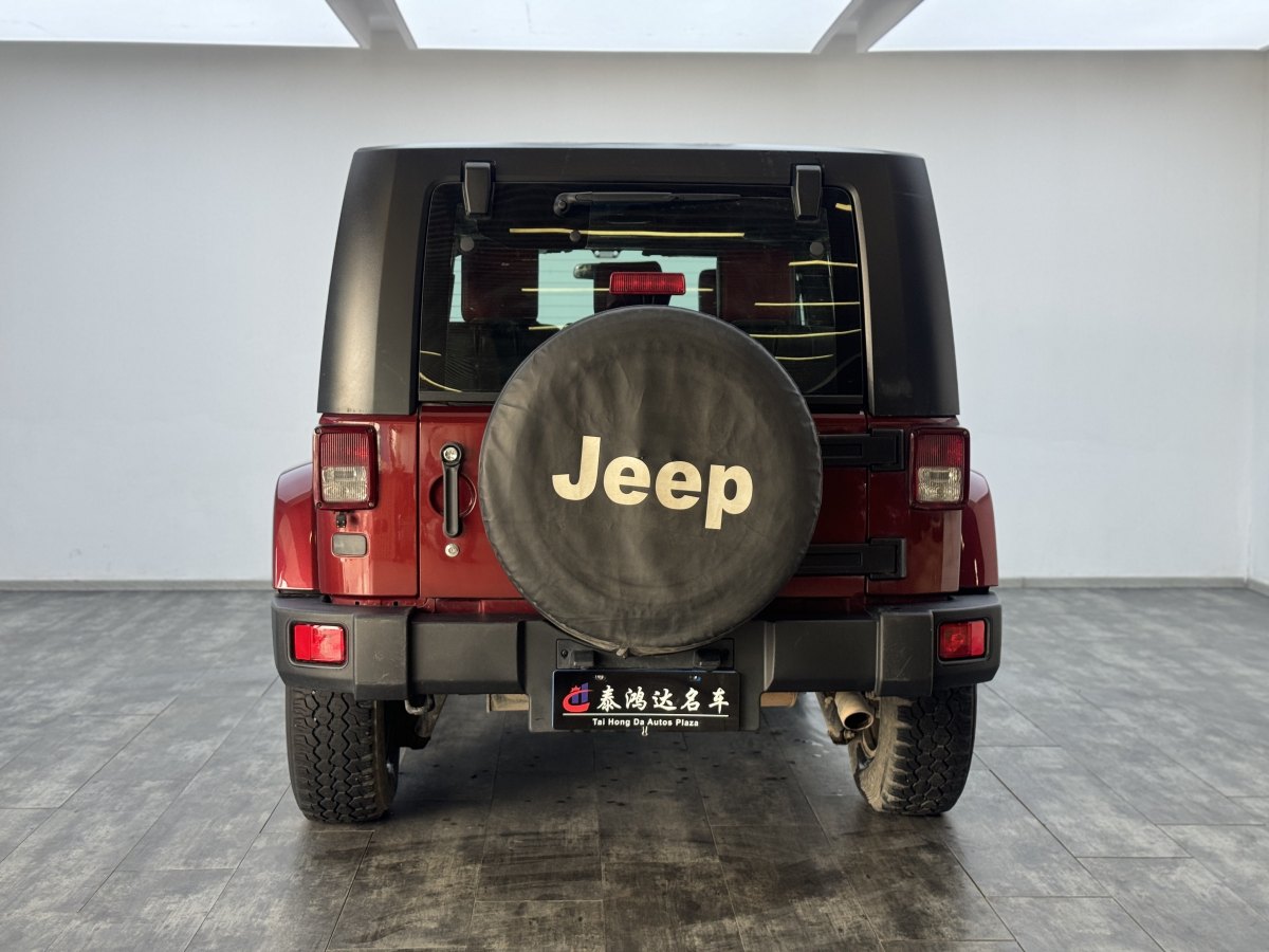 Jeep 牧馬人  2010款 3.8L Sahara 四門版圖片