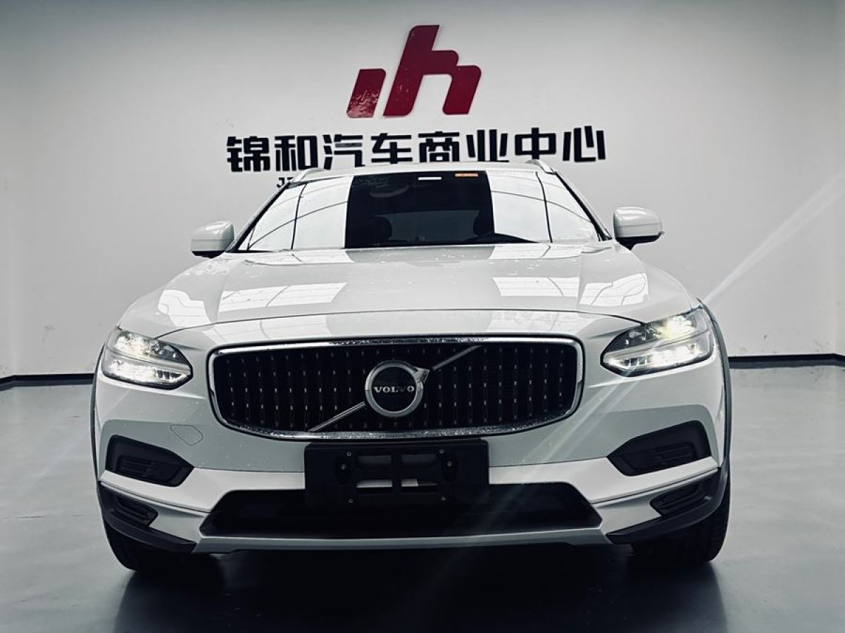 2022年3月沃爾沃 V90  2025款 Cross Country B5 AWD 智遠(yuǎn)版