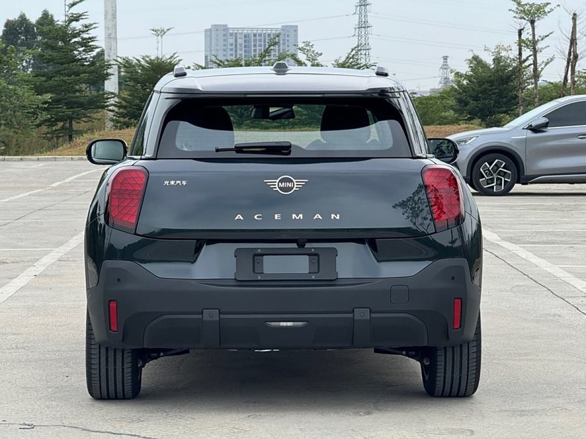 2024年10月MINI COUNTRYMAN  2023款 改款 1.5T COOPER 經(jīng)典派