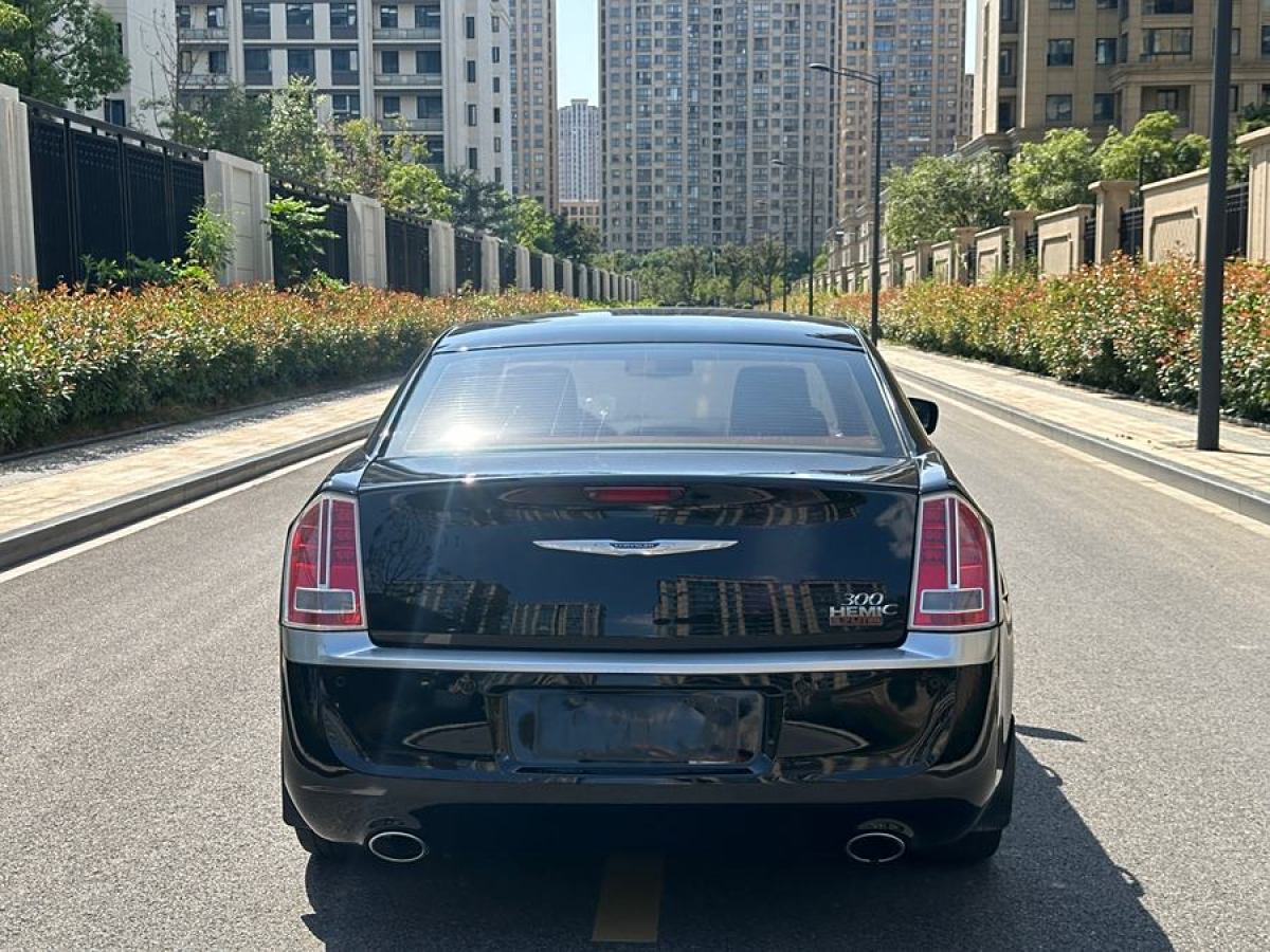 克萊斯勒 300C  2013款 3.6L 尊享版圖片