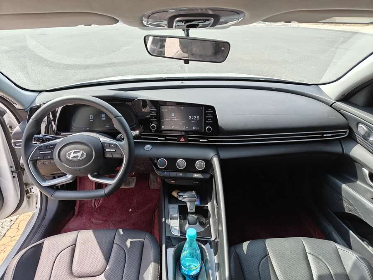 現(xiàn)代 伊蘭特  2023款 1.5L CVT GLS領(lǐng)先版圖片